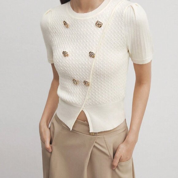 Tops - Apricot Casual Women's Stretchy Color Knitted Top With Flower Buckle